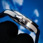 Omega Seamaster Pro 300M Blue Wave Rubber Master Co-Axial 42 Stainless Steel / Blue / Rubber — photo 7