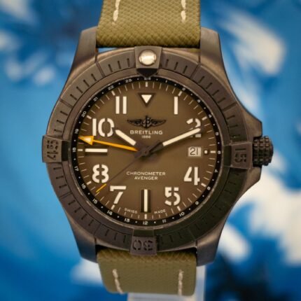 Breitling Avenger Automatic GMT 45 Night Mission LE 2000 Automatic GMT 45 Night Mission / Green / Military / Folding — photo 1
