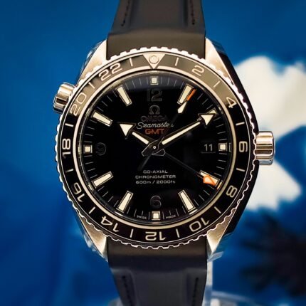 Omega SM PO 600M Black GMT 600M Co-Axial 43.5 GMT Stainless Steel / Black / Rubber — photo 1